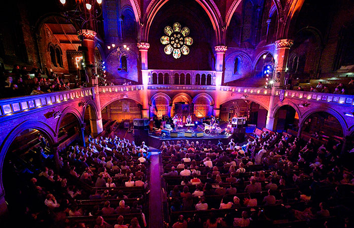 En underholdende nat på Union Chapel, en af Londons smukkeste livemusik-scener.