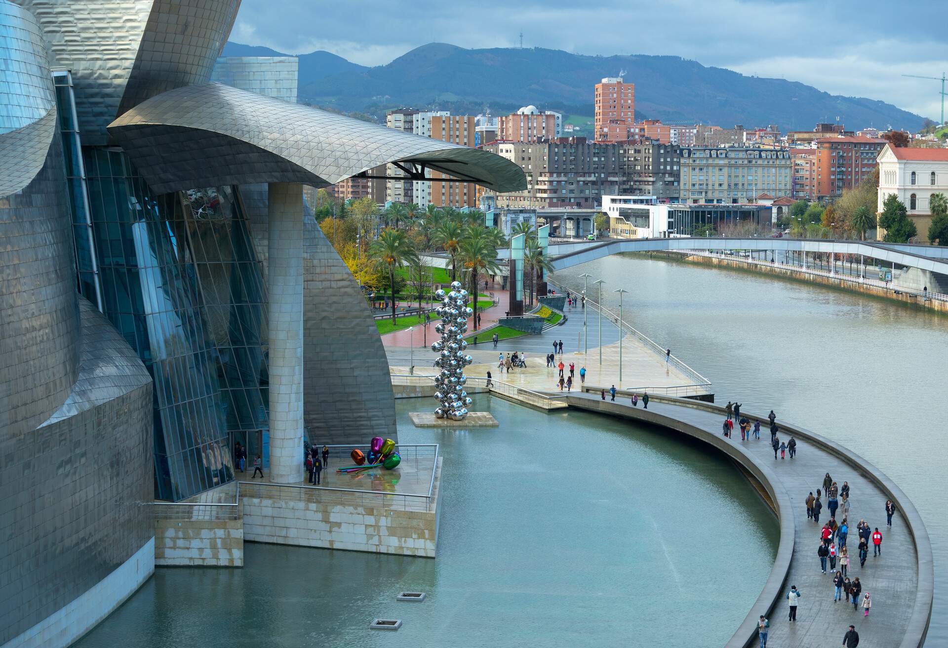 DEST_SPAIN_BILBAO_GettyImages-591405759