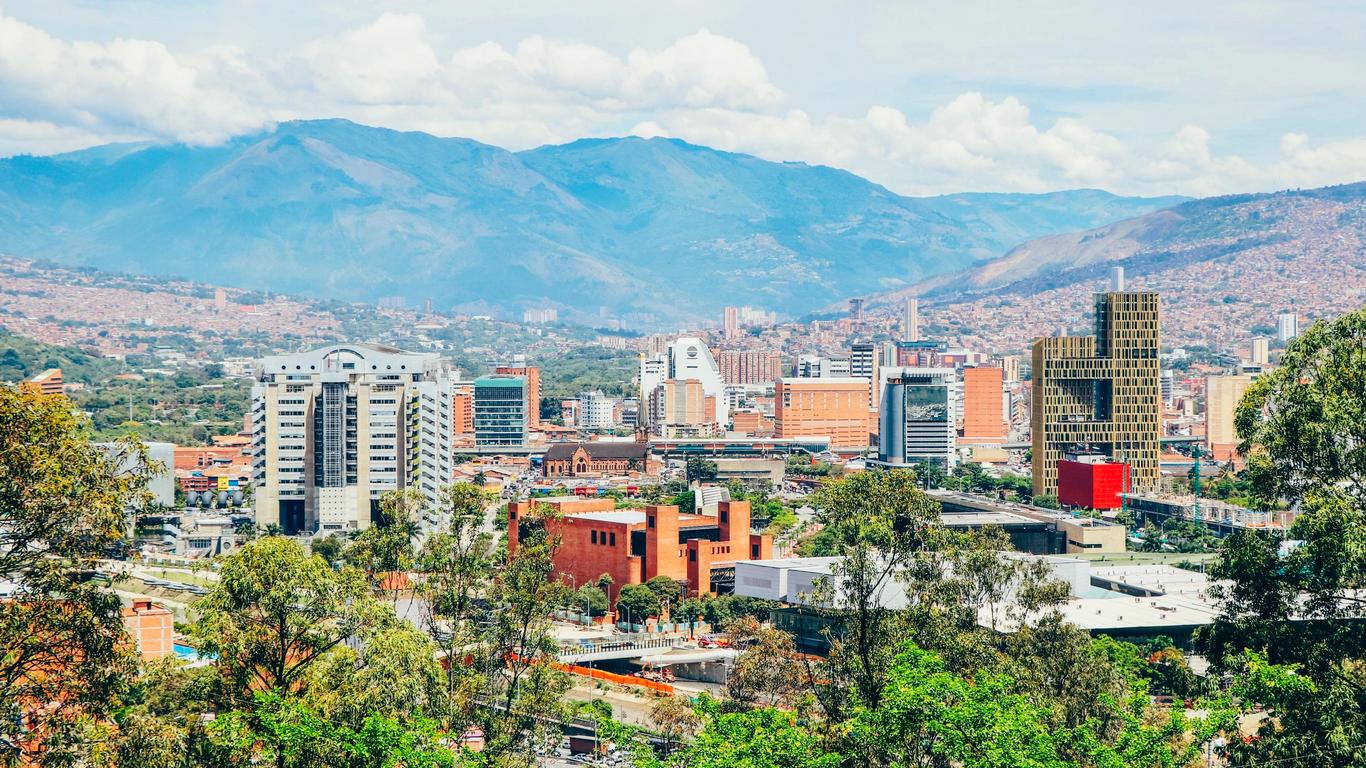 Flights to Medellín Enrique Olaya Lufthavn