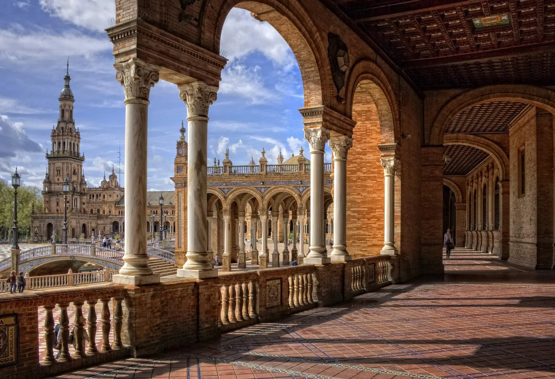 spain_seville_plaza-de-espana