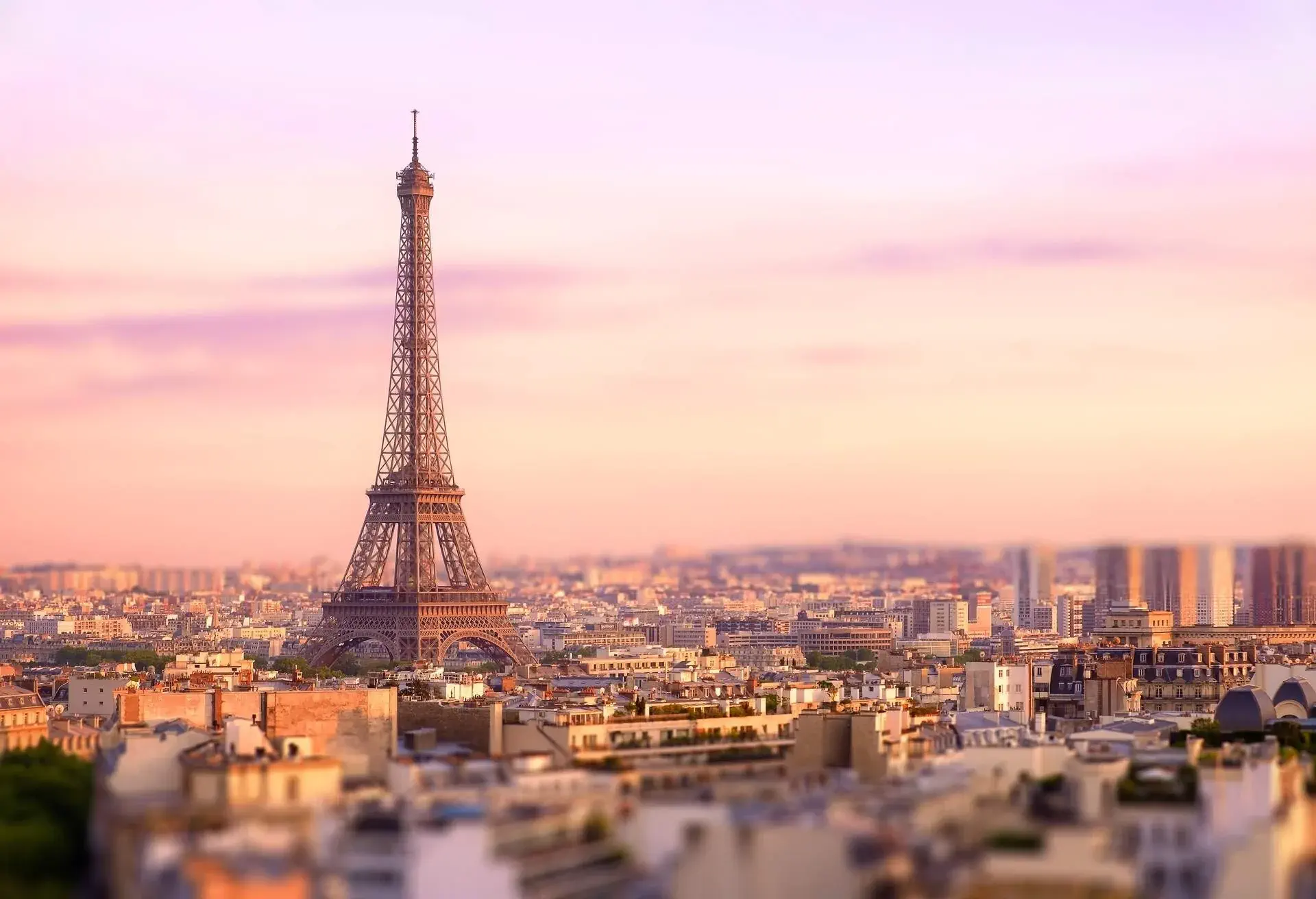 paris eiffel tower