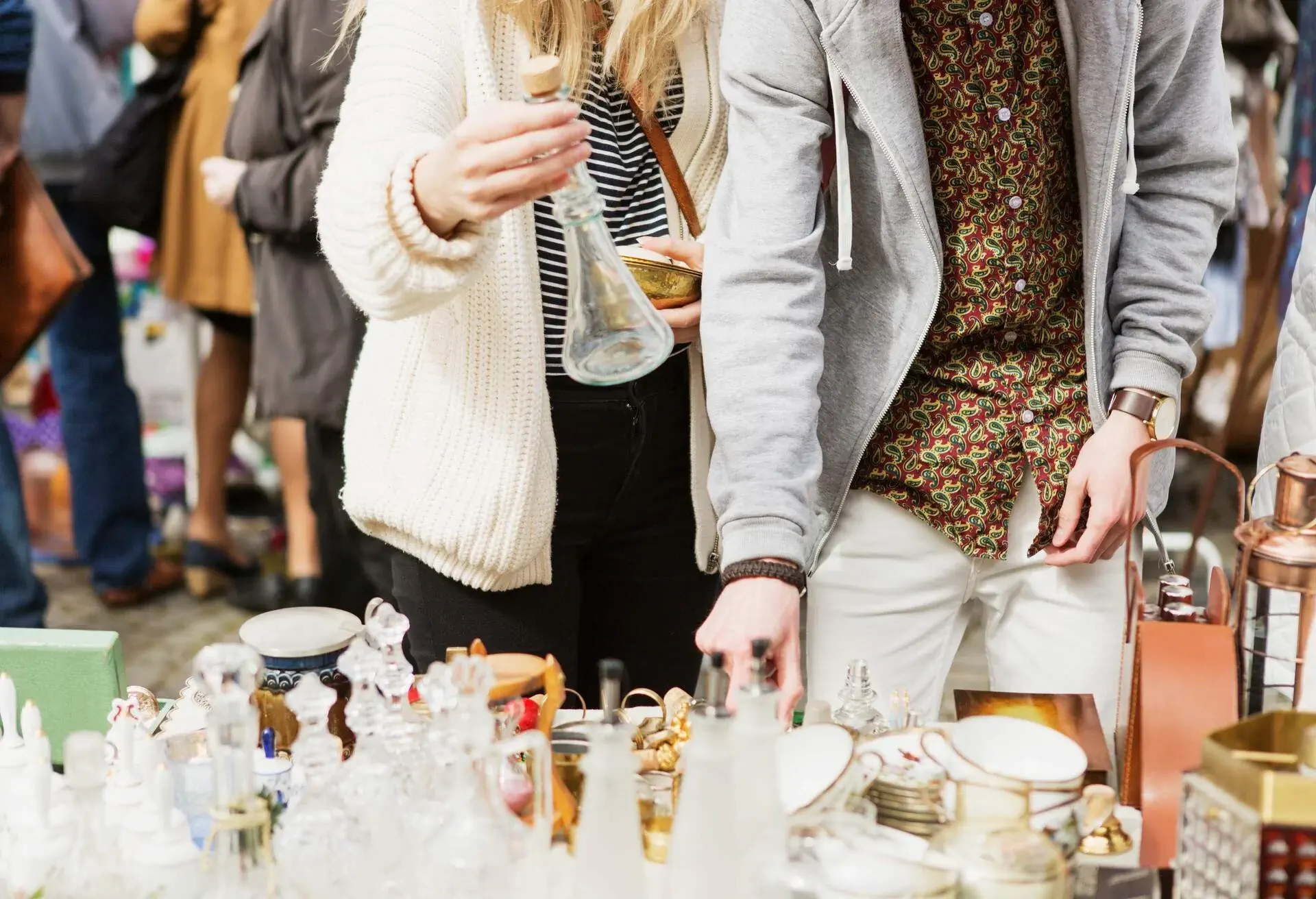 FLEA_MARKET_ANTIQUES