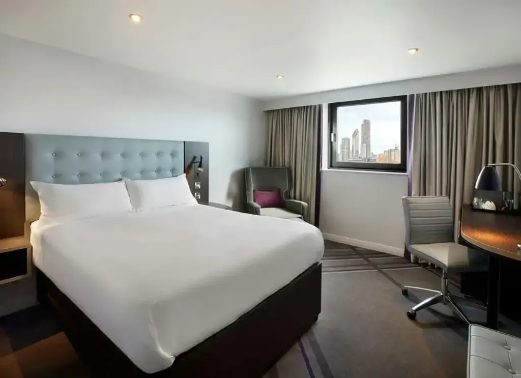 Premier Inn London Southwark Bankside provided by Leonardo.