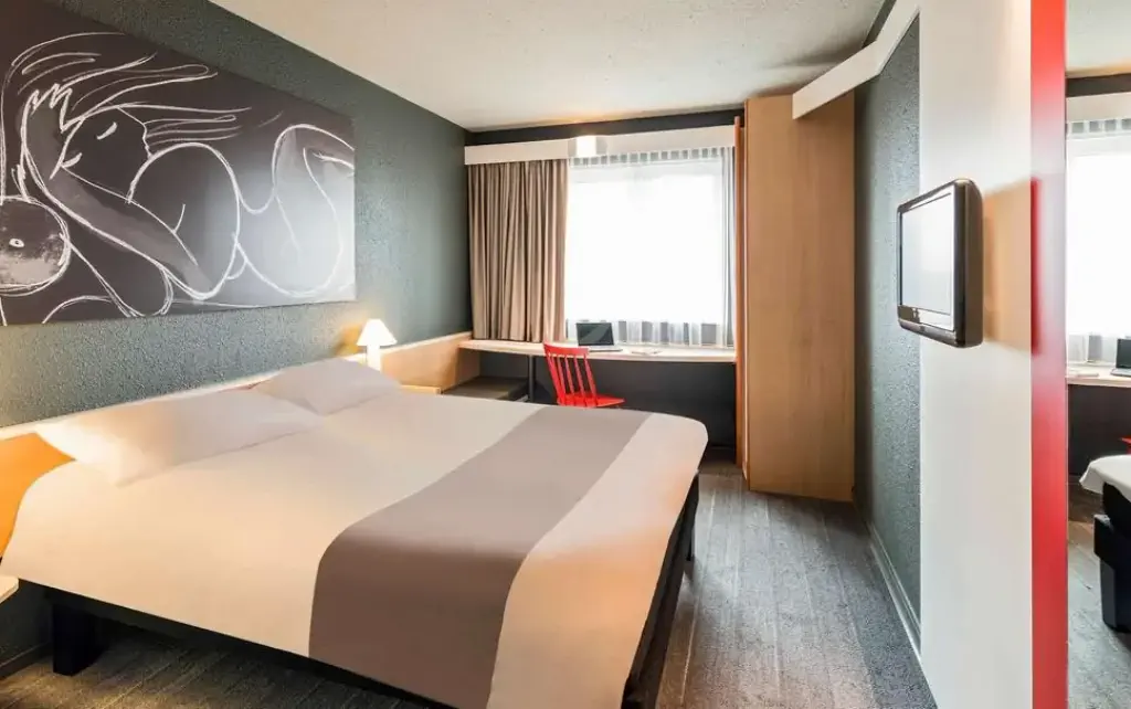 Ibis Berlin Spandau provided by Ice Portal.