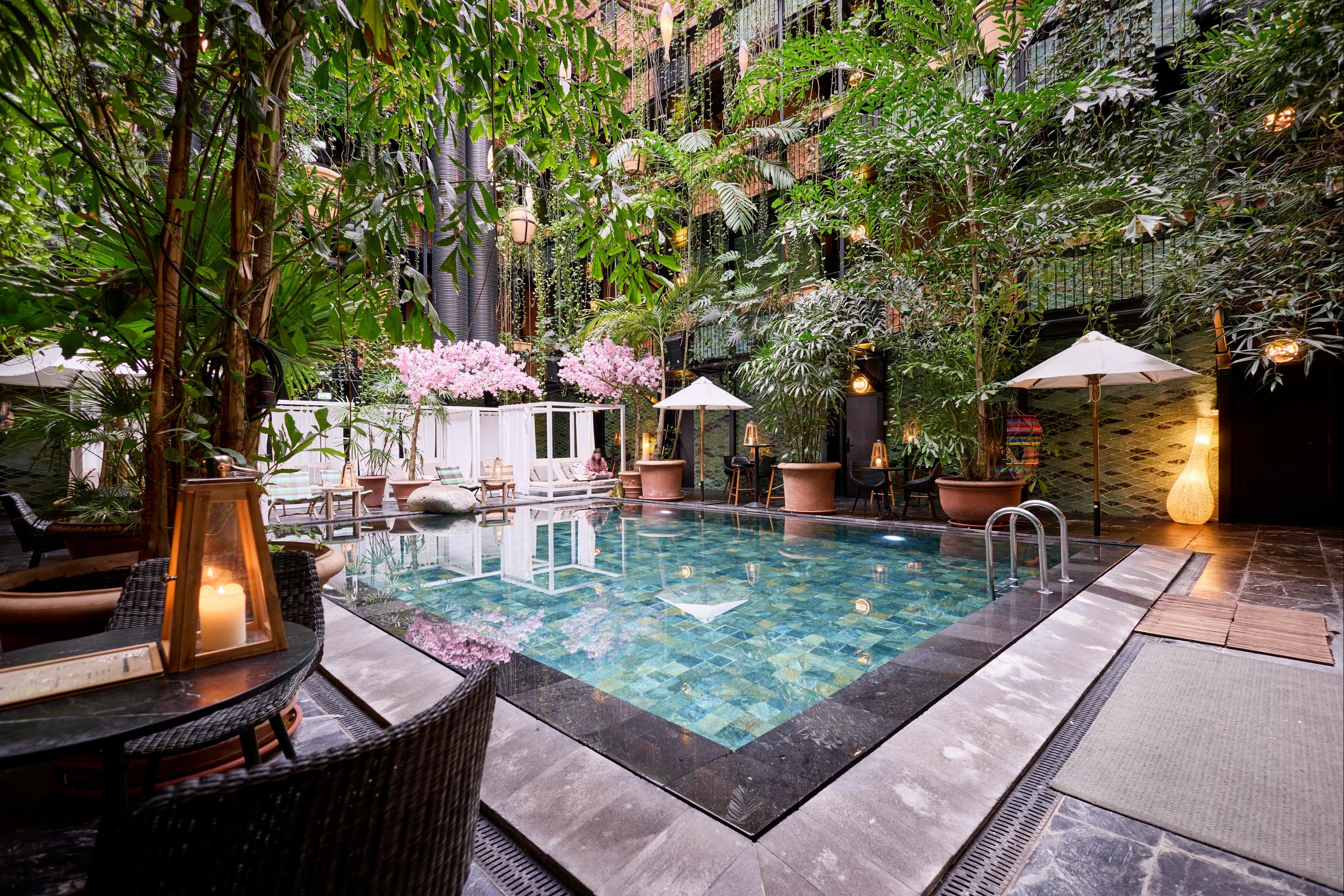 Pool