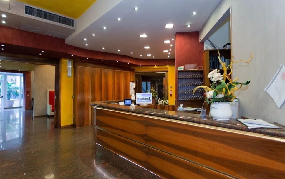 Receptionist Billede