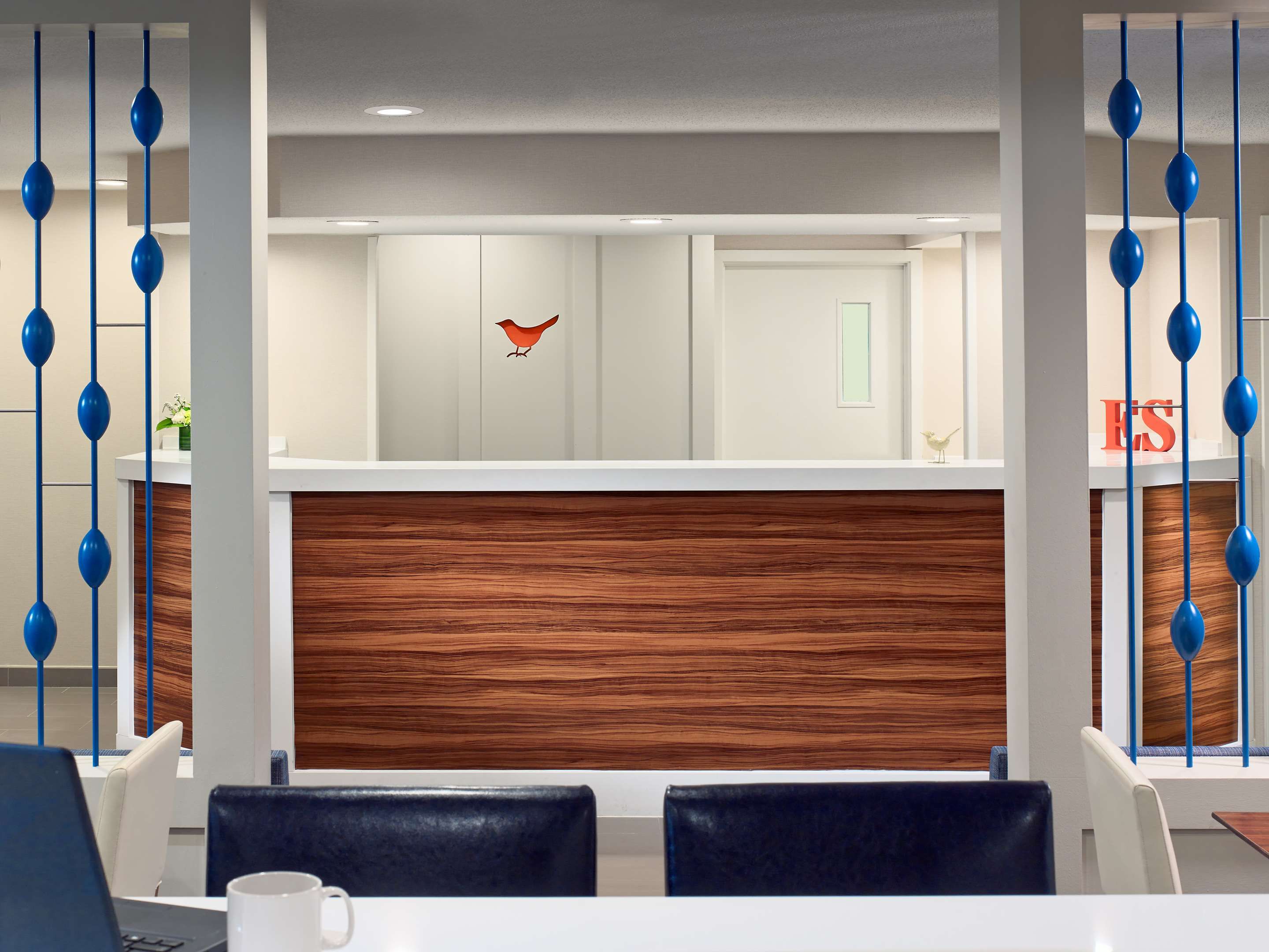 Receptionist