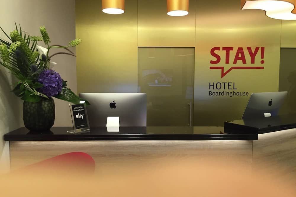 Receptionist