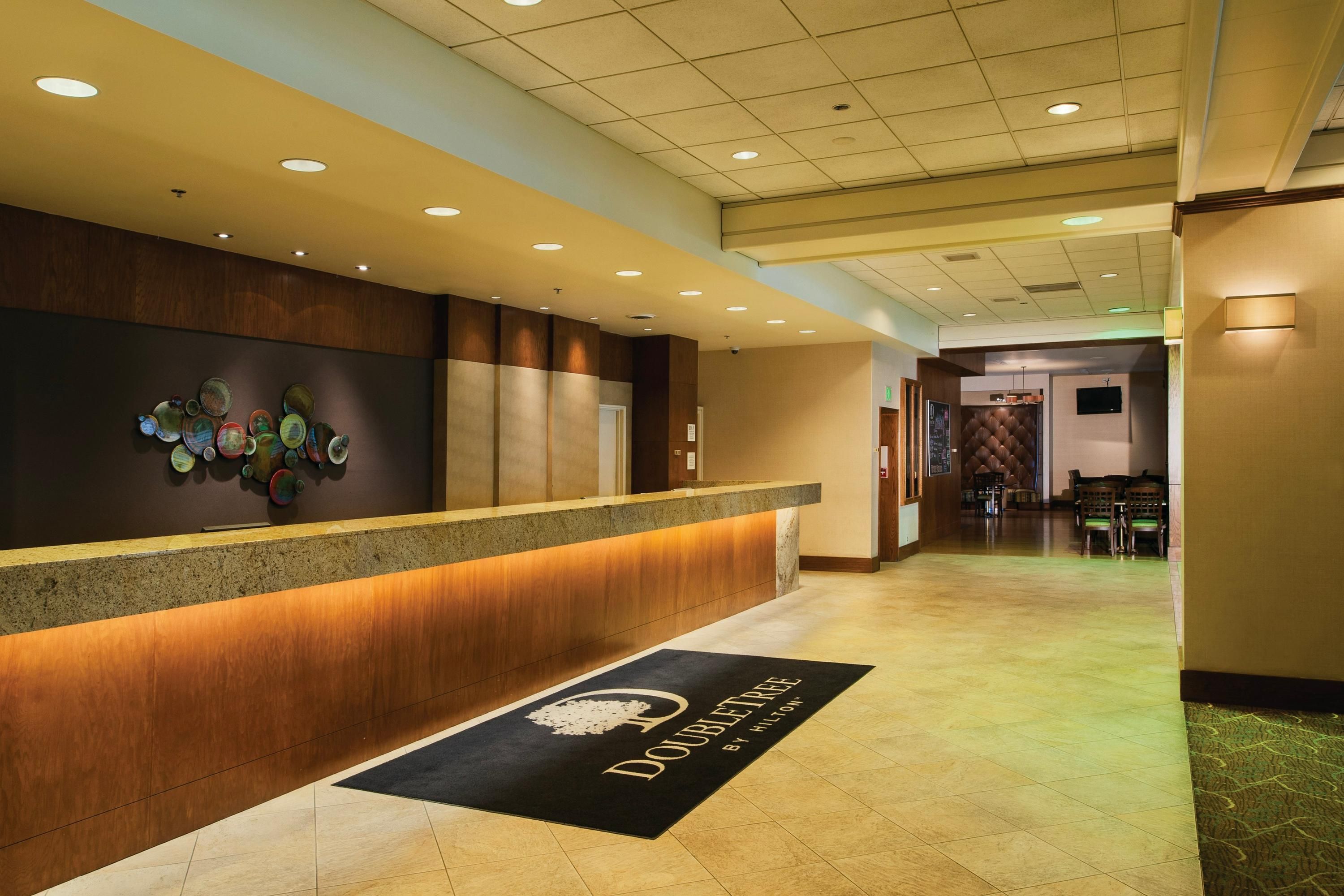 Receptionist