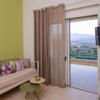 Aksos Suites Accessible Accommodation