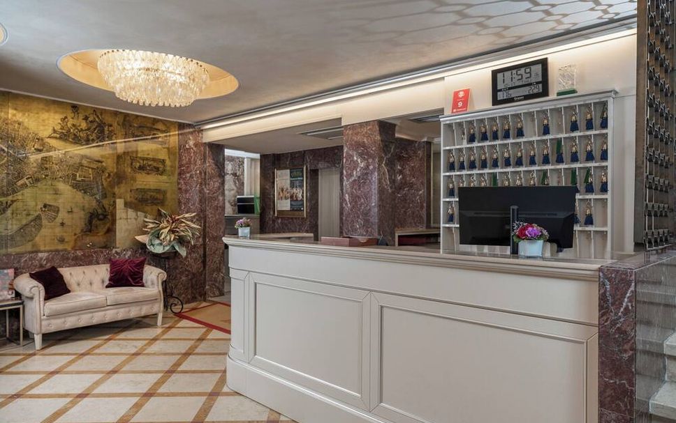 Receptionist Billede