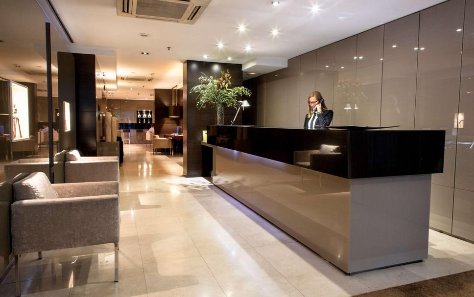 Receptionist Billede