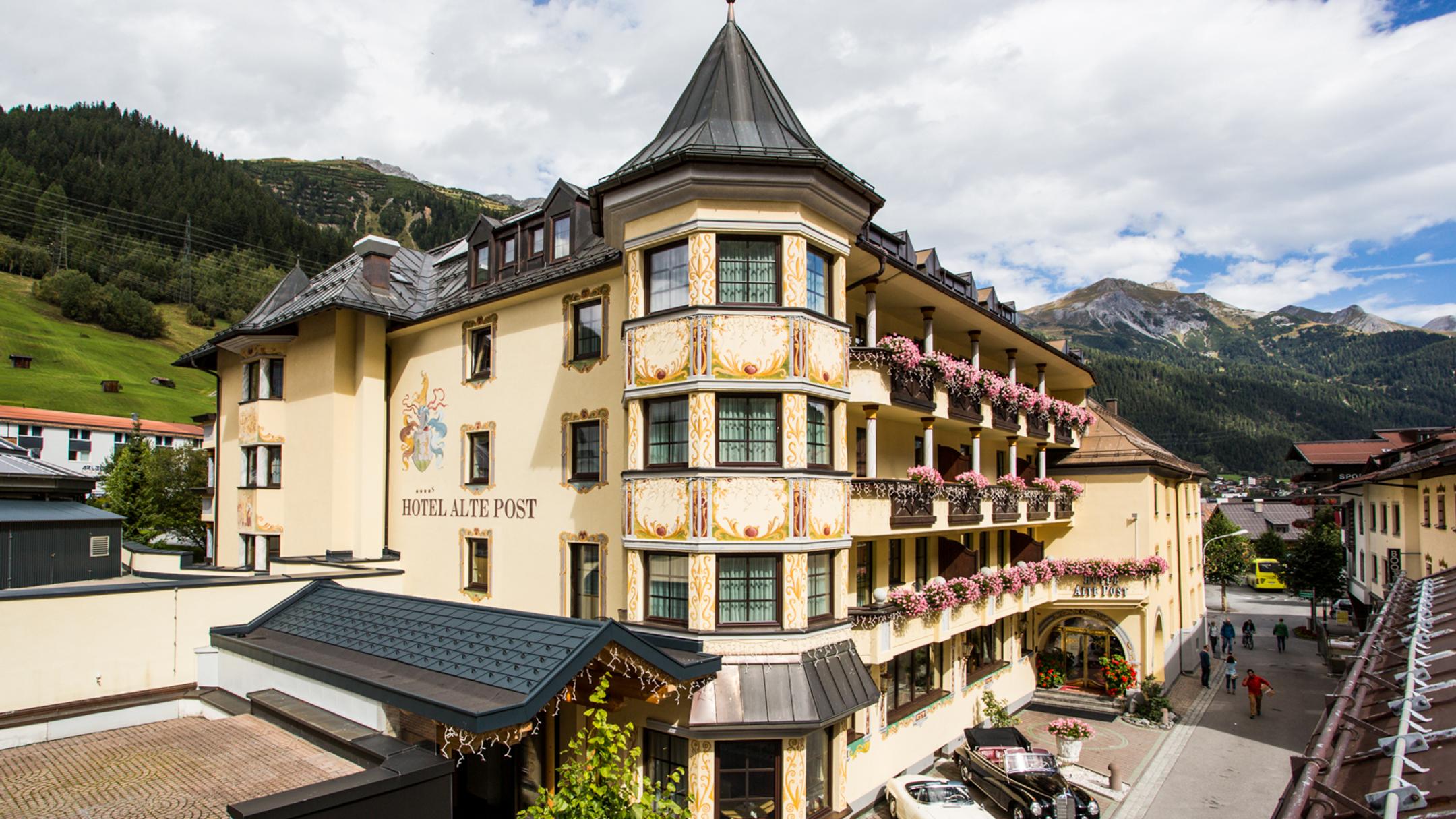 Hotel Alte Post i Sankt Anton am Arlberg fra 1.520 kr. Book i dag momondo Hotel Alte Post i Sankt Anton am Arlberg fra 1.520 kr. Book i dag momondo
